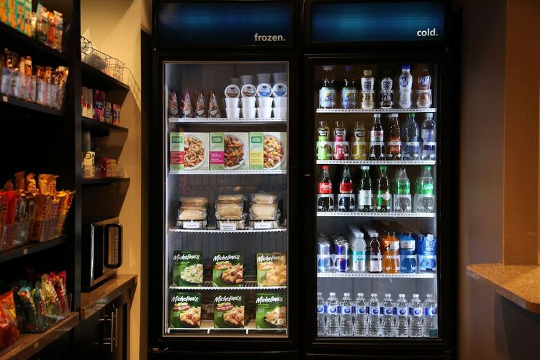 Hotel Homewood Suites By Hilton Calgary-airport, Alberta, Canada