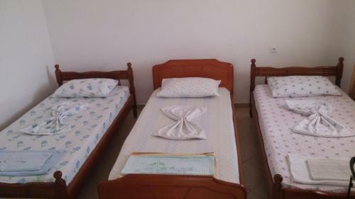 Kenos Hostel