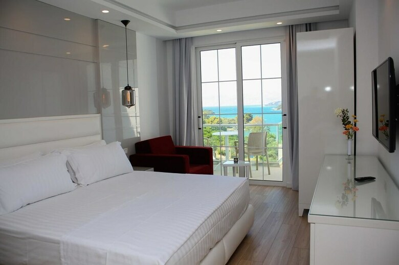Hotel Luxury