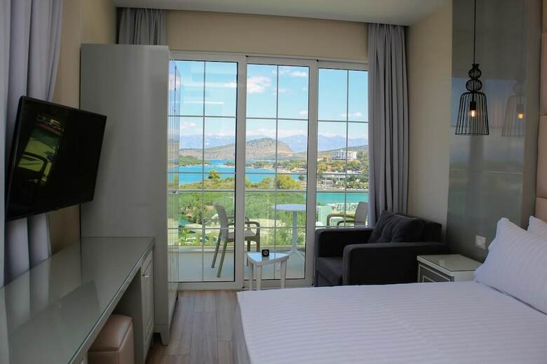 Hotel Luxury