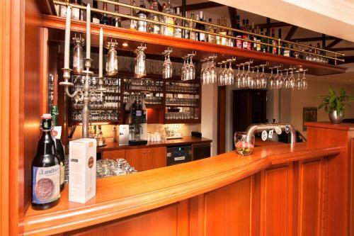 Hotel Sch�tzenburg