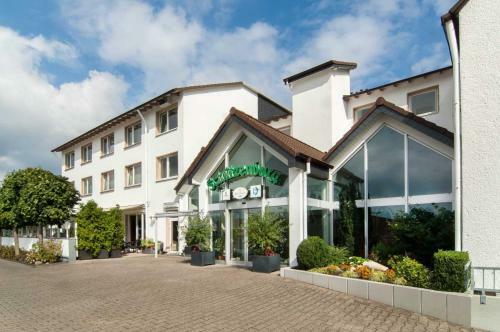Hotel Sch�tzenburg
