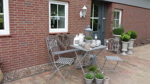 Hostal White Cottage Garden