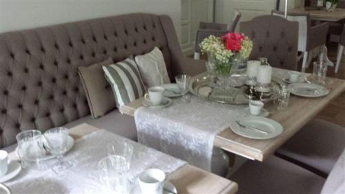 Hostal White Cottage Garden