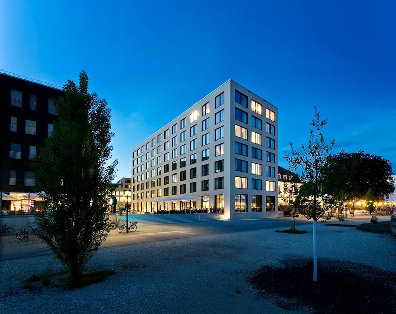 Hotel 47�
