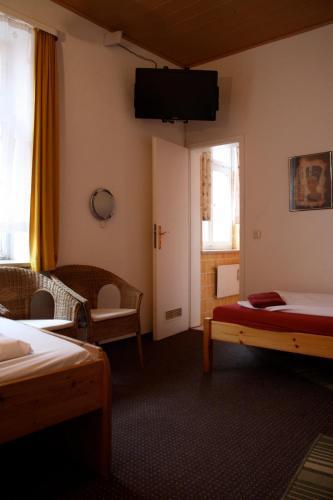 Hostal Hotel Pension Schmellergarten
