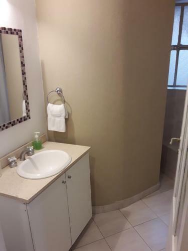 S&t Apartments
