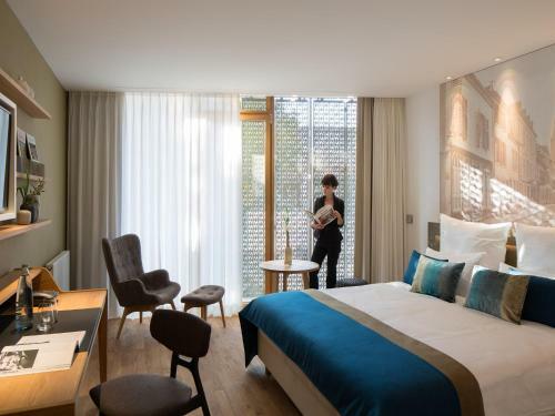 La Maison Hotel