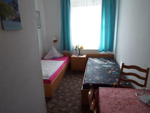 Hostal Hotel Pension Zur Tanne