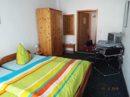 Hostal Hotel Pension Zur Tanne