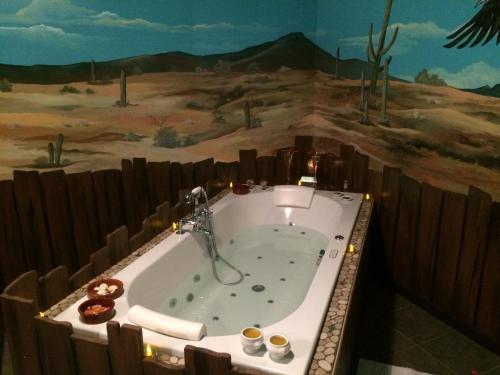 Hostal Guest House Western-city