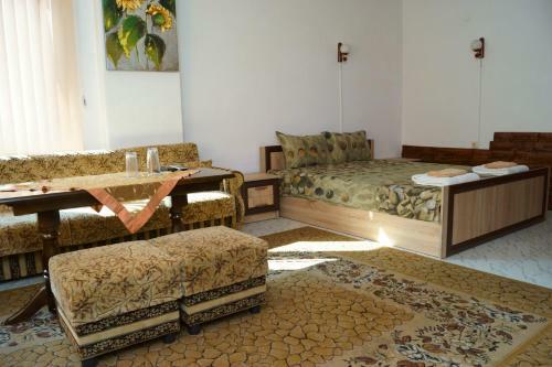 Hostal Guest House Perla