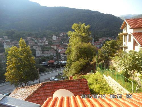 Hostal Guest House Perla