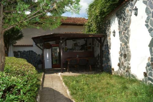 Hostal Guest House Perla