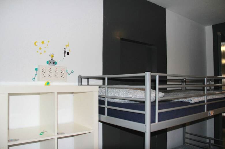 Albergue Alternative Creative Youth Home