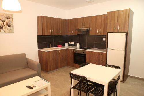 Polyxeni Hotel Apartments