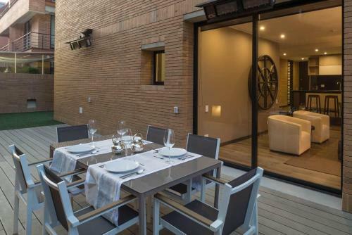 Apartamento Attik Luxury Apts
