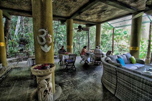 Hotel Waterfall Villas