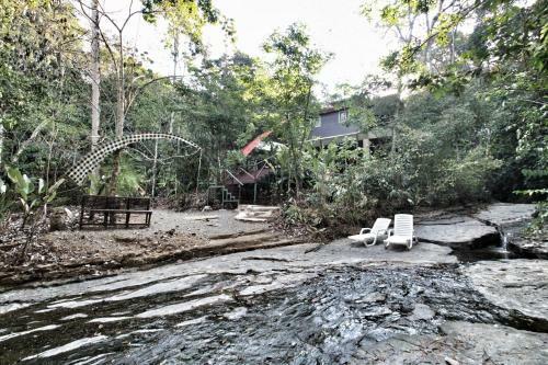 Hotel Waterfall Villas