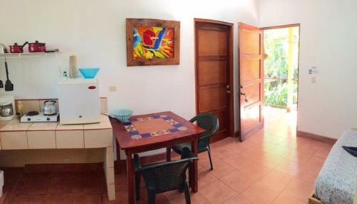 Hotel Tropical Sands Dominical Eco Inn