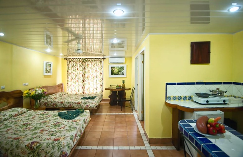 Waterfront Hotel Verde Mar
