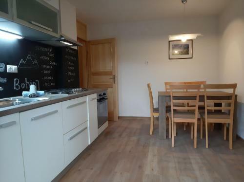 Appleby Apartments Kersnik
