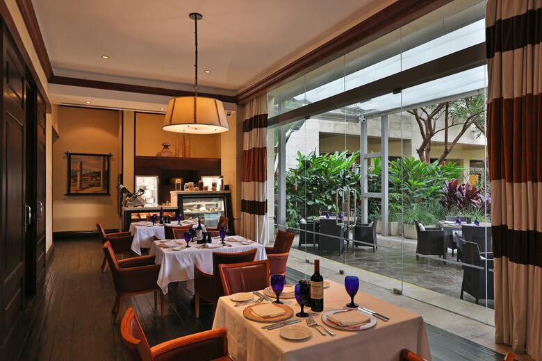 Real Intercontinental Costa Rica At Multiplaza Mall, An Ihg Hotel