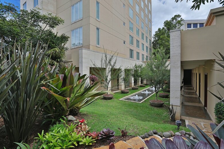Real Intercontinental Costa Rica At Multiplaza Mall, An Ihg Hotel