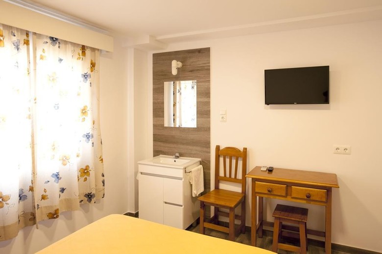 Hostal Serramar