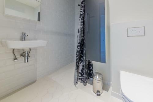 Best Apartments- Mere Residence
