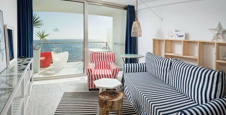 Hotel Marina Suites