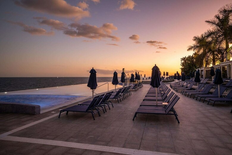 Hotel Marina Suites