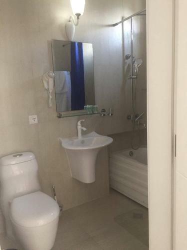 Gb Hotel