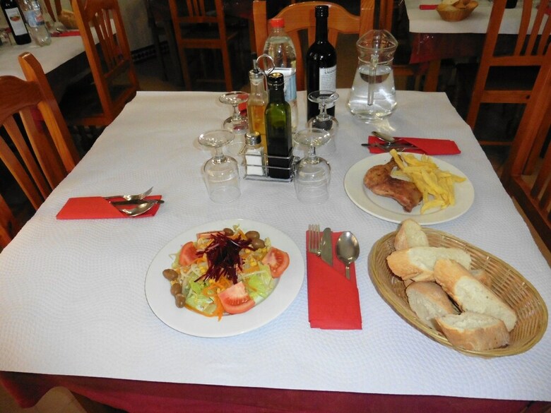 Hostal Rural Montual