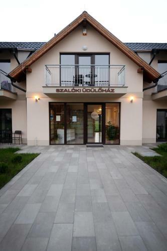 Apartamento Szal�ki �d�l?h�z