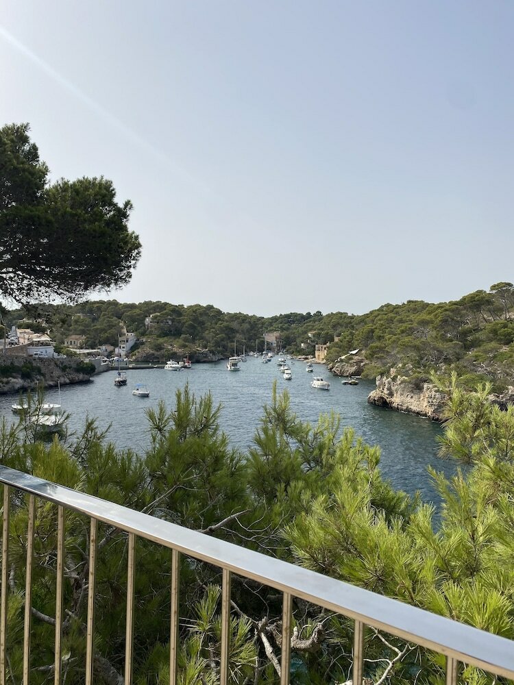 Apartamentos Cala Figuera