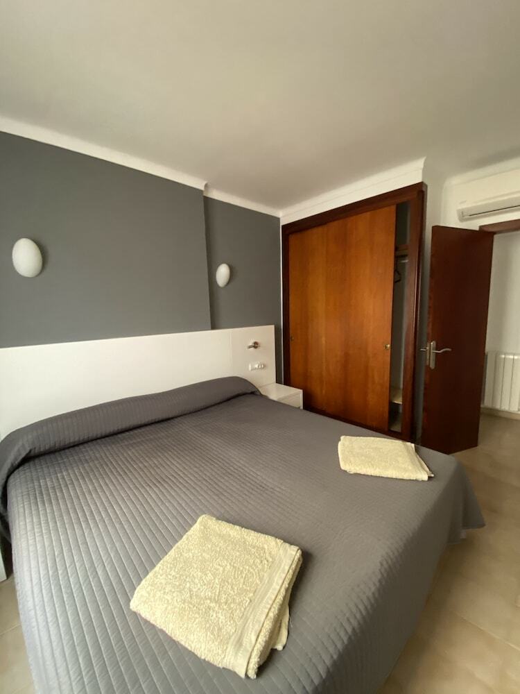 Apartamentos Cala Figuera