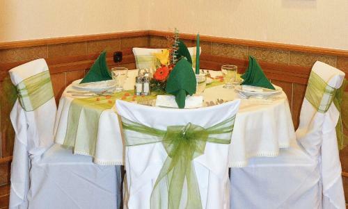 Bed & Breakfast Vad�szk�rt Panzi� �s �tterem