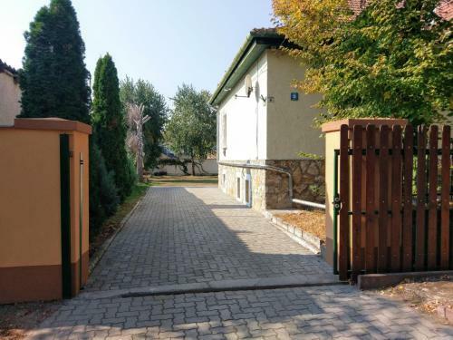 Hostal Gl�zer-sz�ll�