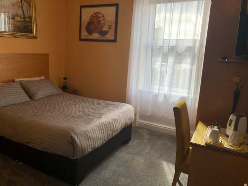 Bed & Breakfast Number Forty Eight