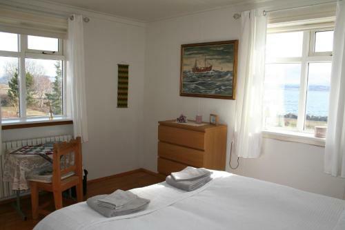 Hostal Wave Guesthouse Hr�sey