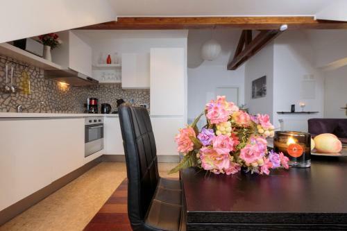 The Queen Luxury Apartments - Villa Giada