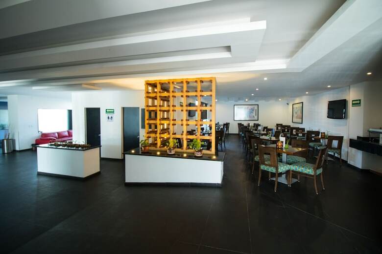 Hotel Atenas Plaza