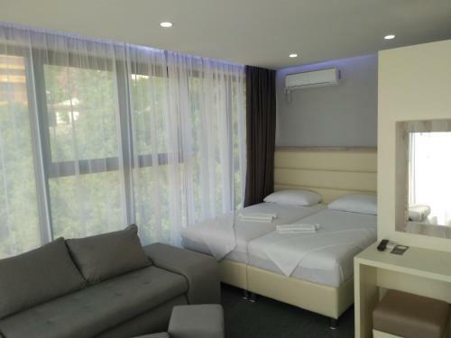 Hostal Guesthouse Montex