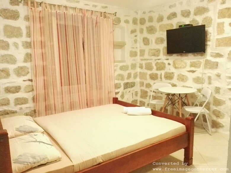 UNA Apartments