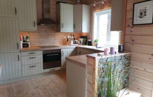 Holiday Home Norheimsund With Hot Tub I