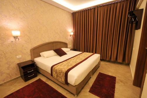 Hashimi Hotel