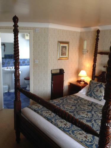 Hostal The Old Coach House