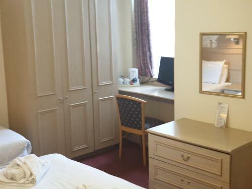 Bed & Breakfast The Parisienne Hotel