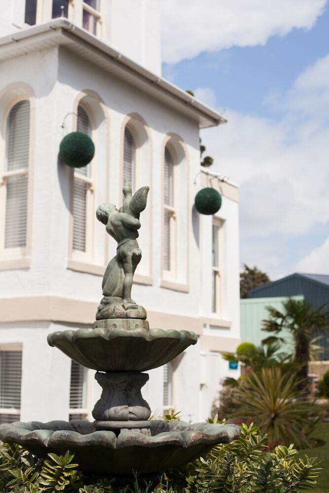 Hostal Washington House Hotel